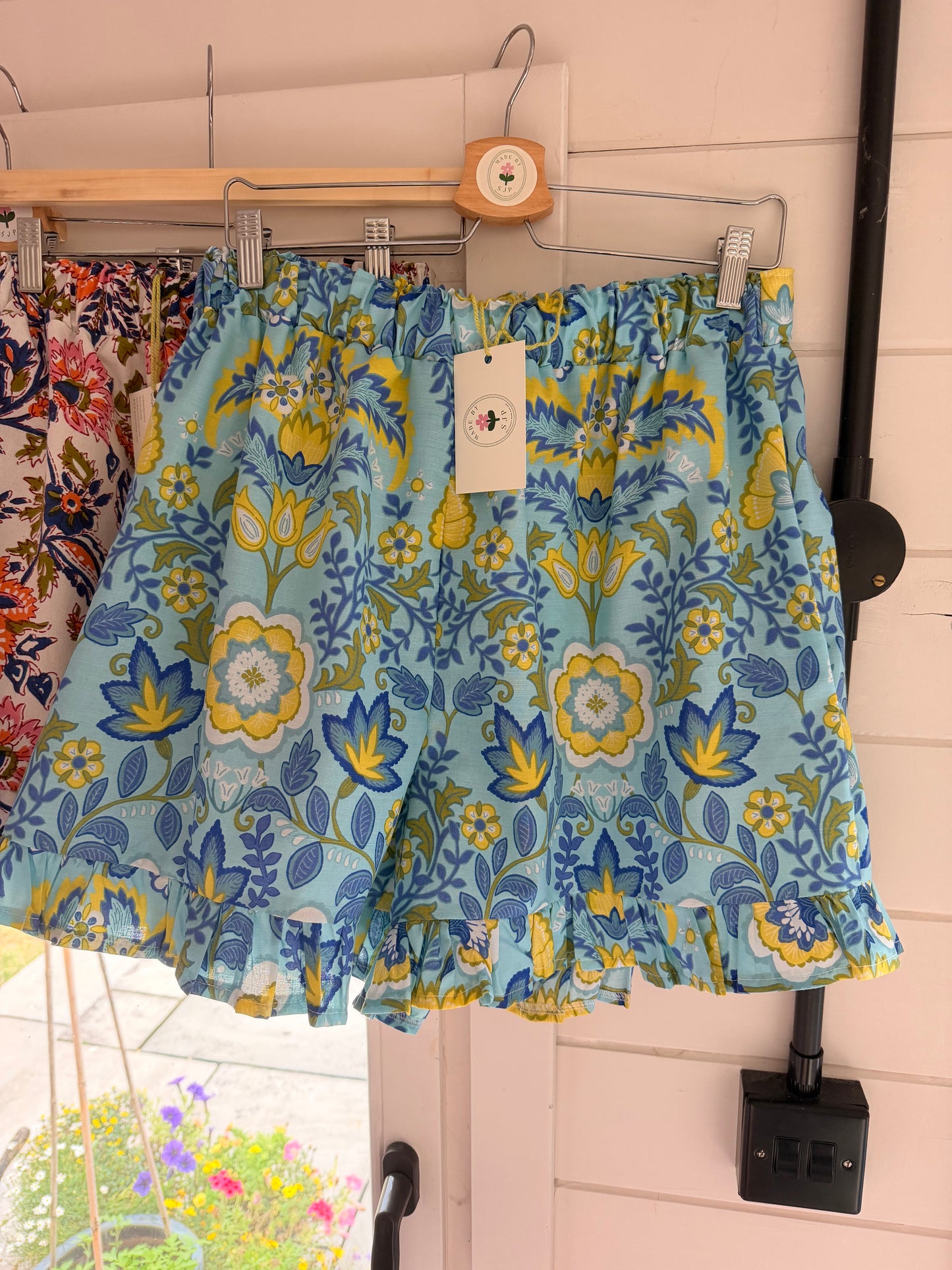 Shorts size 16/18