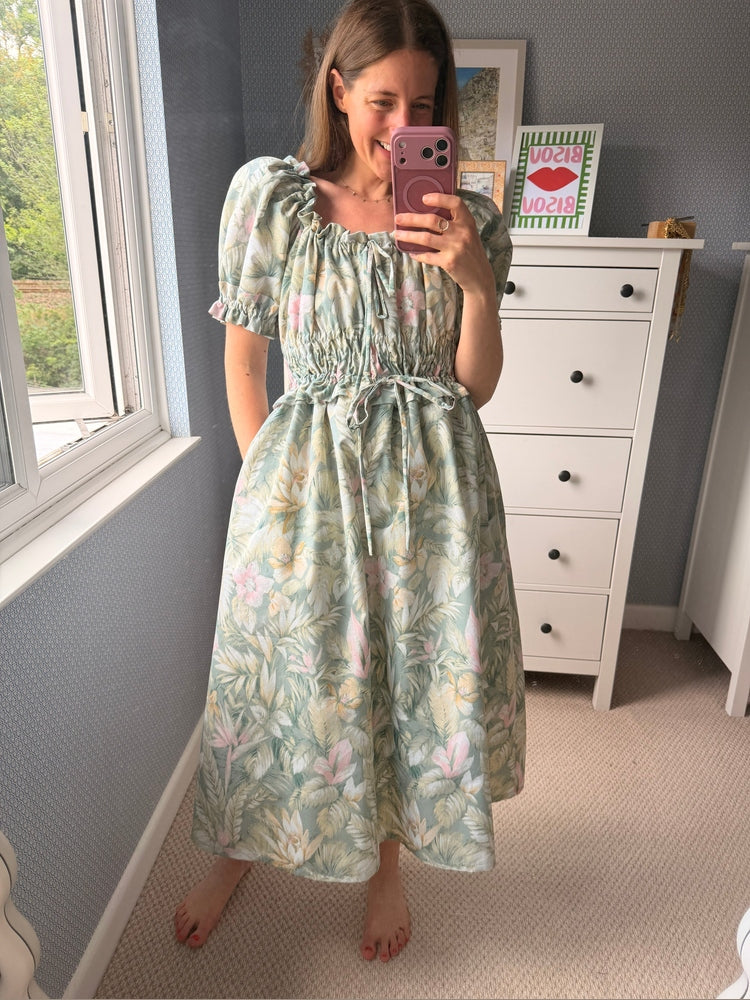 Britford dress size 12-16