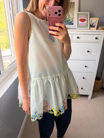 Sheer embroidered top 💗
