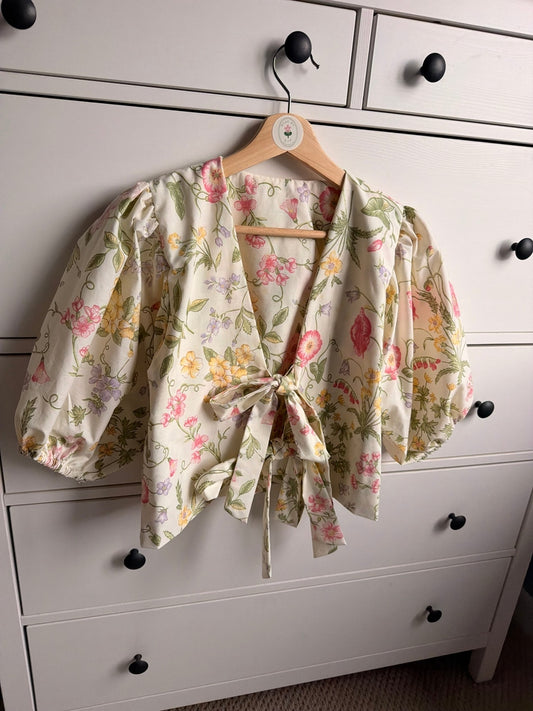 Devizes top size 8/10
