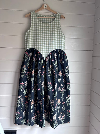 Shaftesbury dress