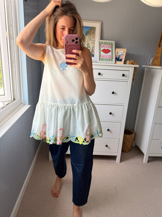 Sheer embroidered top 💗