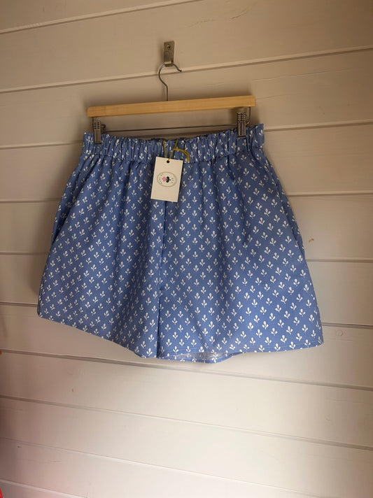 Shorts size 16/18