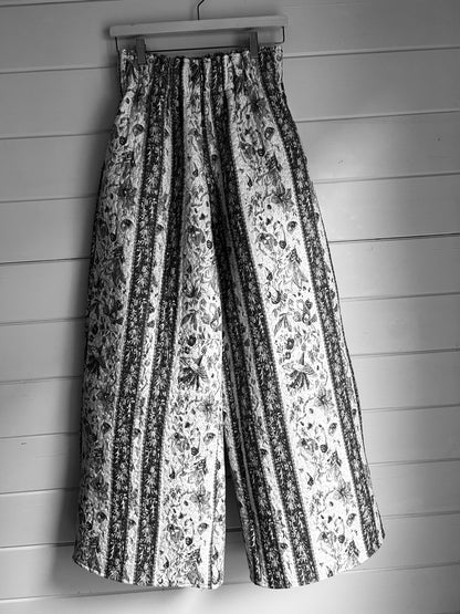 Quilted wide leg trousers