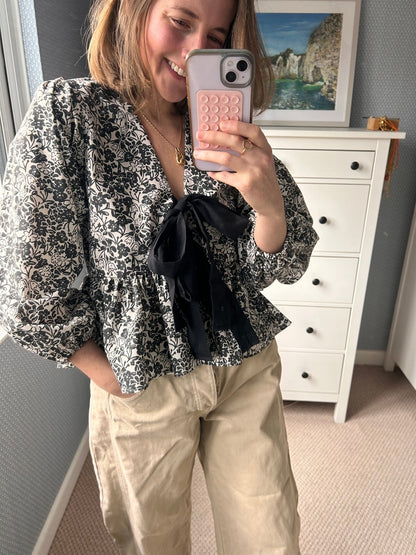 Devizes top size 8/10