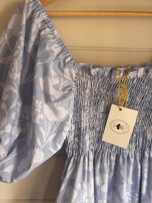 Malmesbury dress 8/10