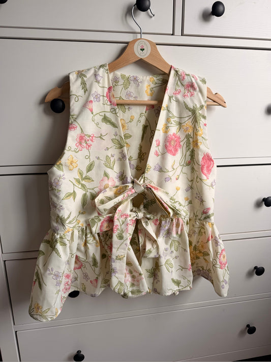Devizes top size 8/10